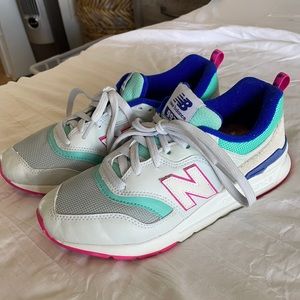 New Balance 997H Women’s Shoe size 6